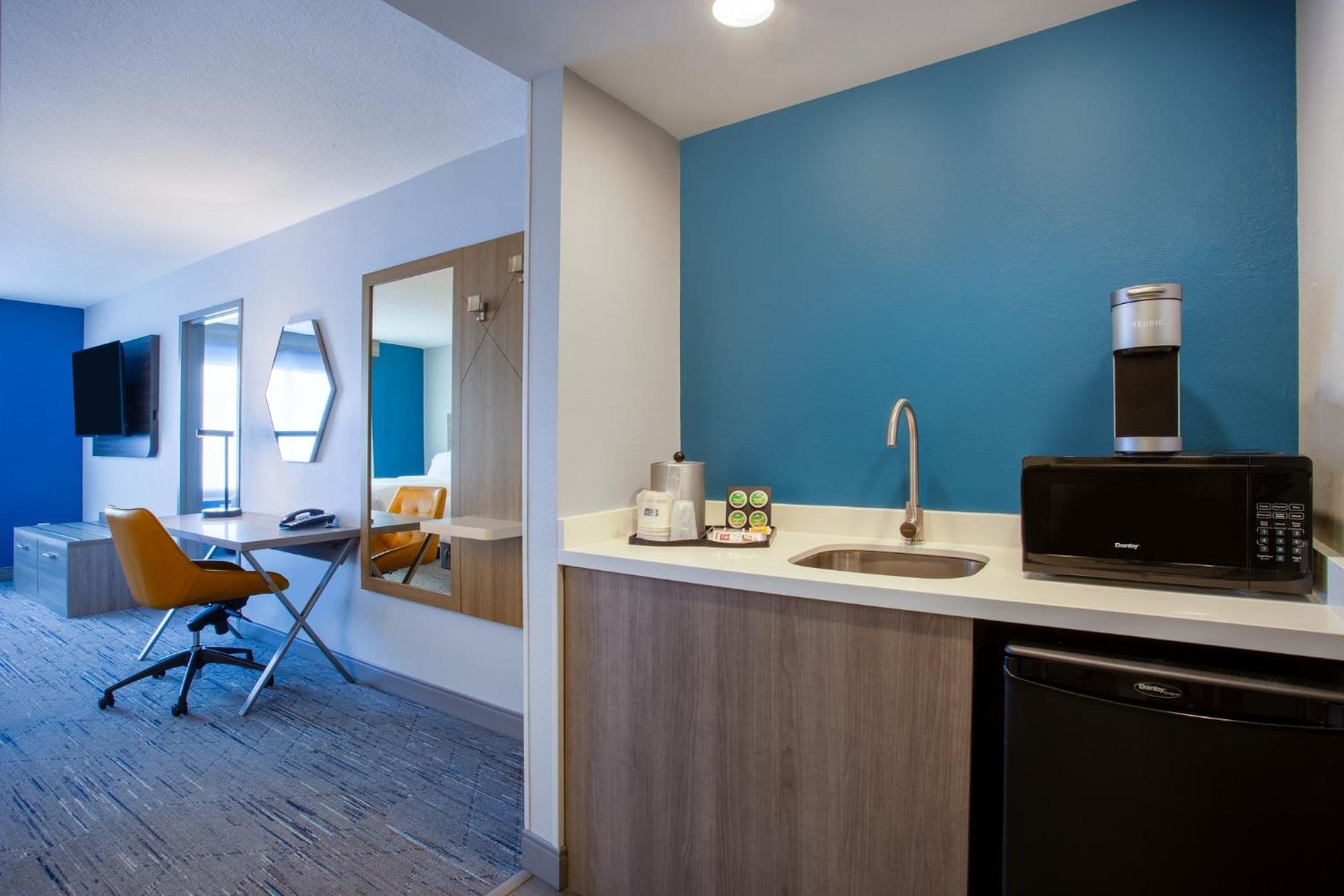 Holiday Inn Express & Suites Bradenton East-Lakewood Ranch By Ihg Экстерьер фото