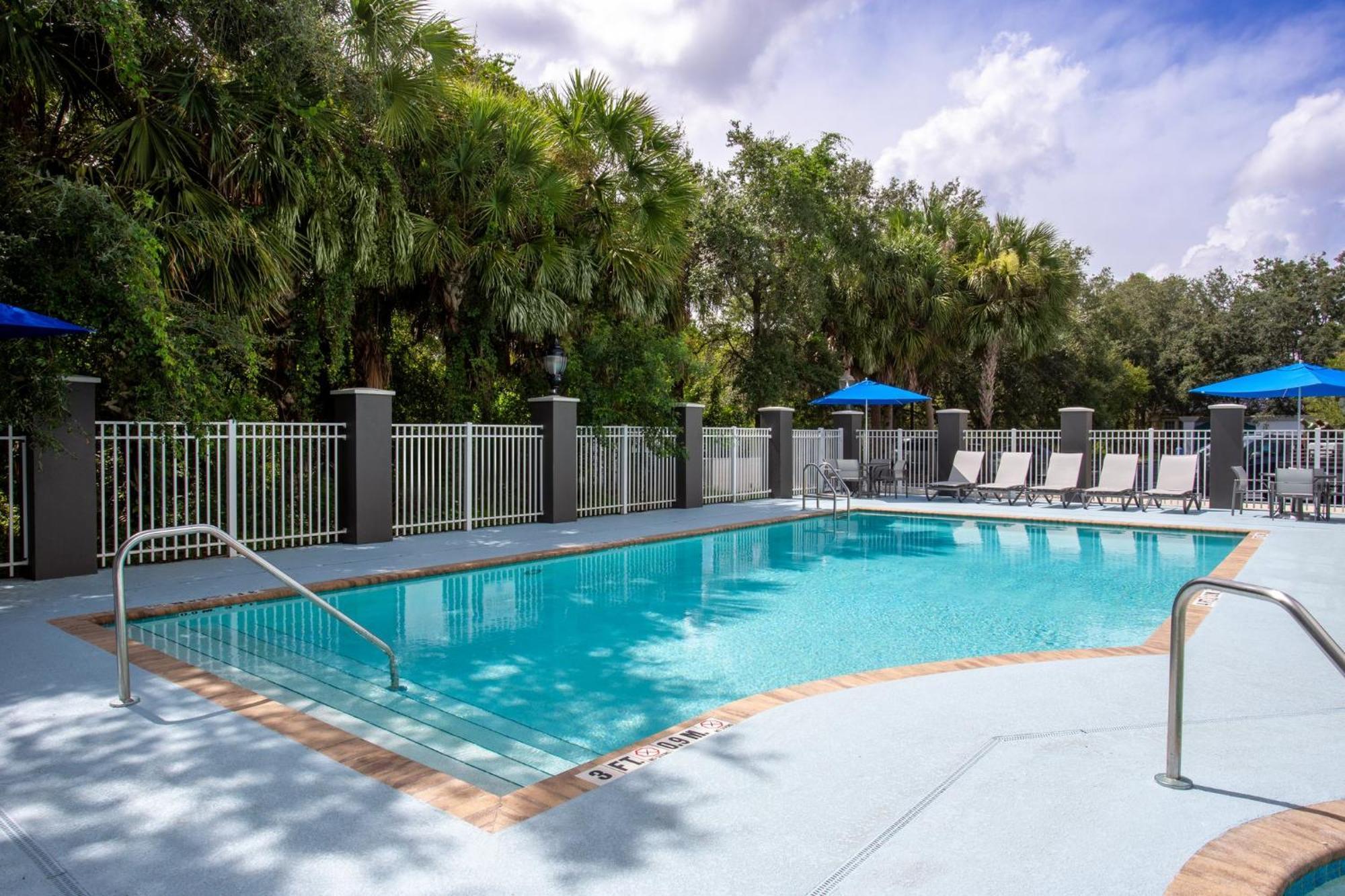Holiday Inn Express & Suites Bradenton East-Lakewood Ranch By Ihg Экстерьер фото