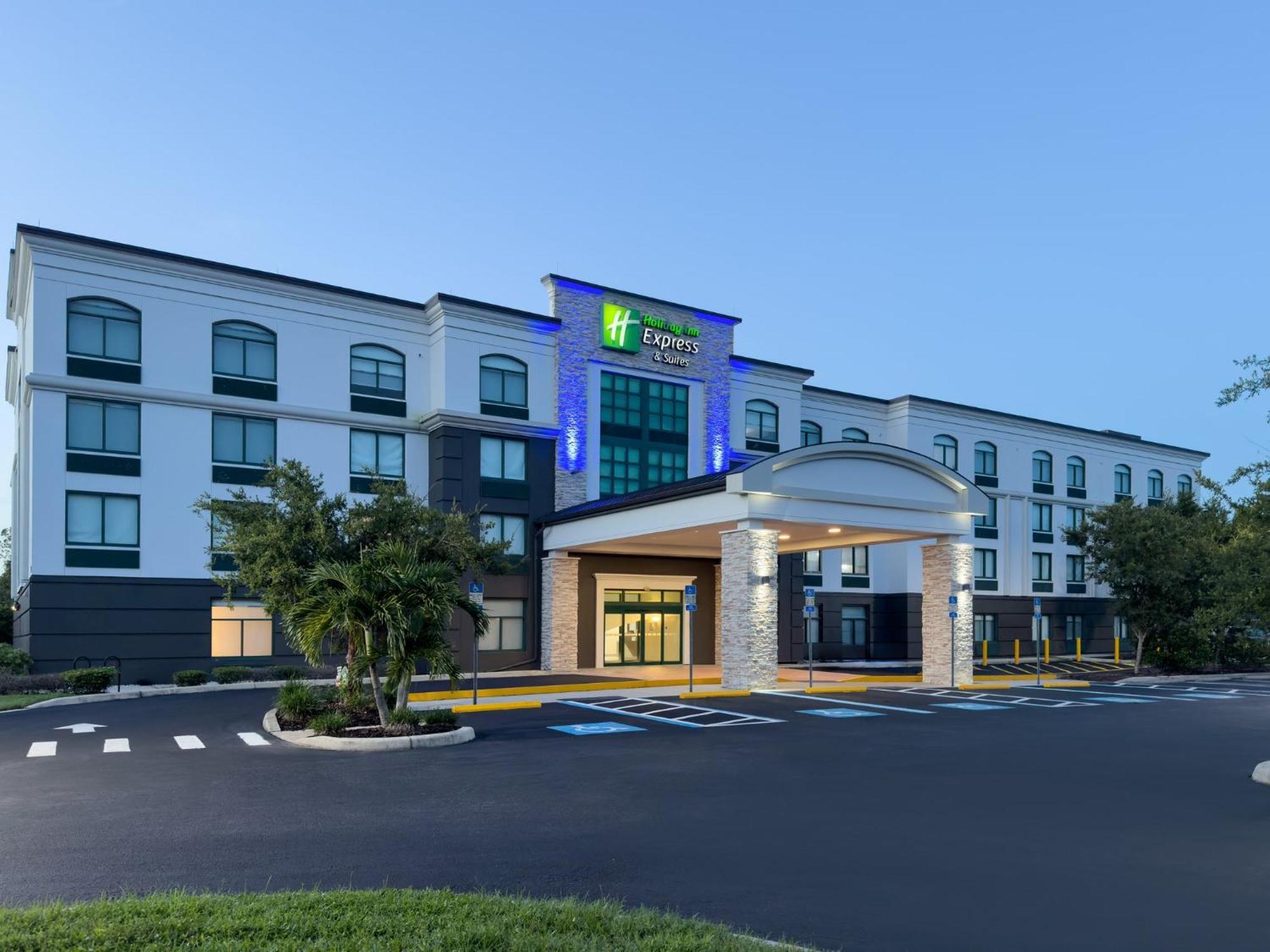 Holiday Inn Express & Suites Bradenton East-Lakewood Ranch By Ihg Экстерьер фото